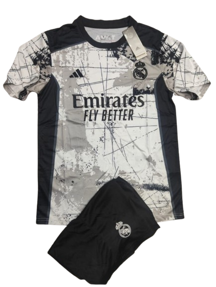 REAL MADRID FAN EDITION KIT